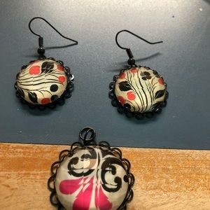 Earring and necklace set